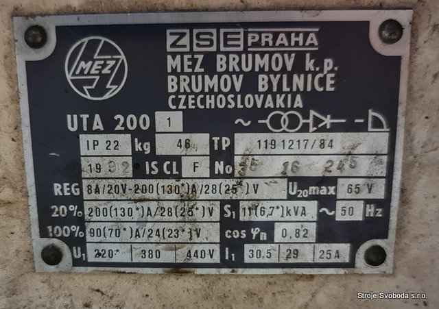 Svařovací usměrňovač UTA 200/1 (1 - Svarovaci usmernovac UTA 200 (3).jpg)